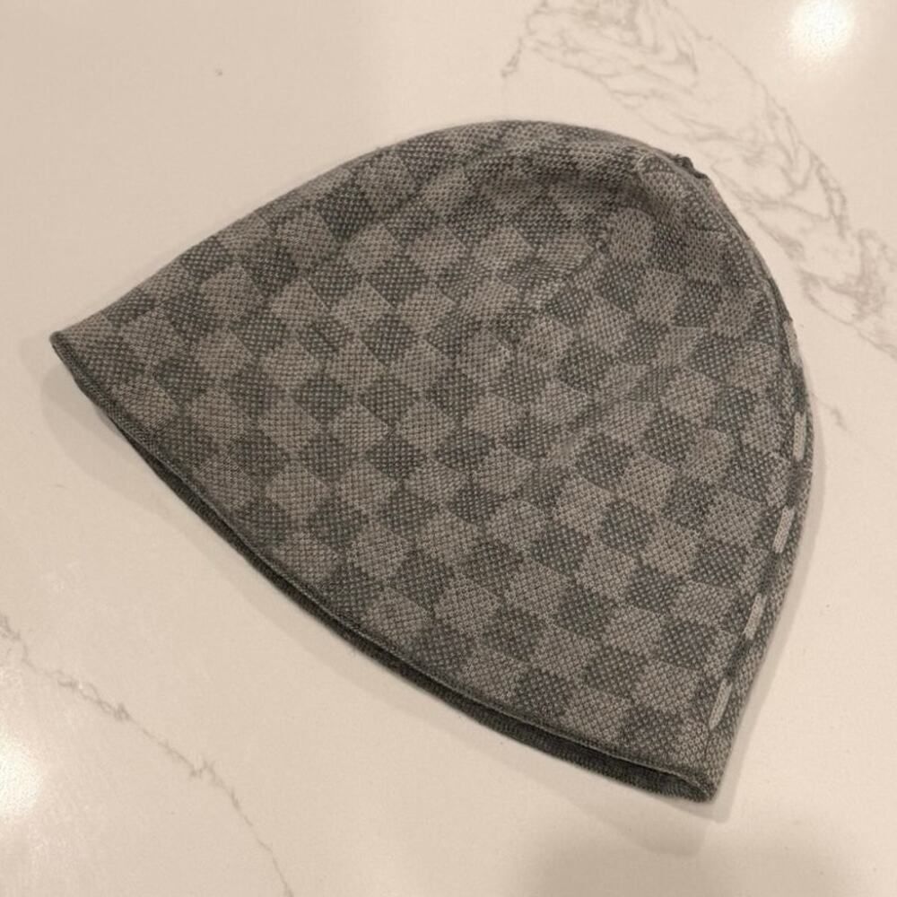 Louis Vuitton Damier Wool Beanie Gray Check Hat - Picture 4 of 4